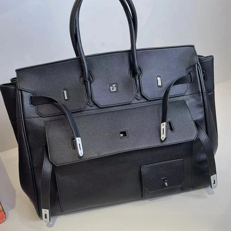 Go‑anywhere leather travel bag