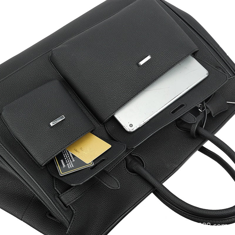 Go‑anywhere leather travel bag